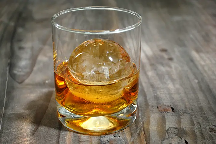 Le guide du Whisky - Iceball