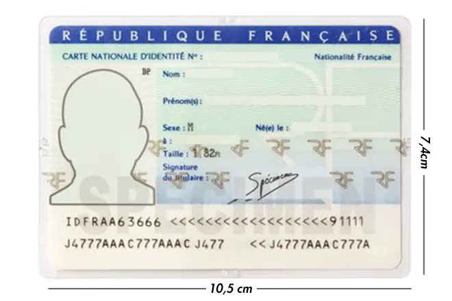 Quelle est la dimension d'une carte d'identité française ?